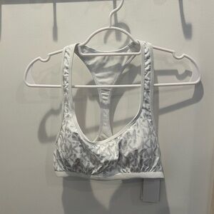 NWT Michael Michael Kors White and Silver MK Logo Sports bra Size XS